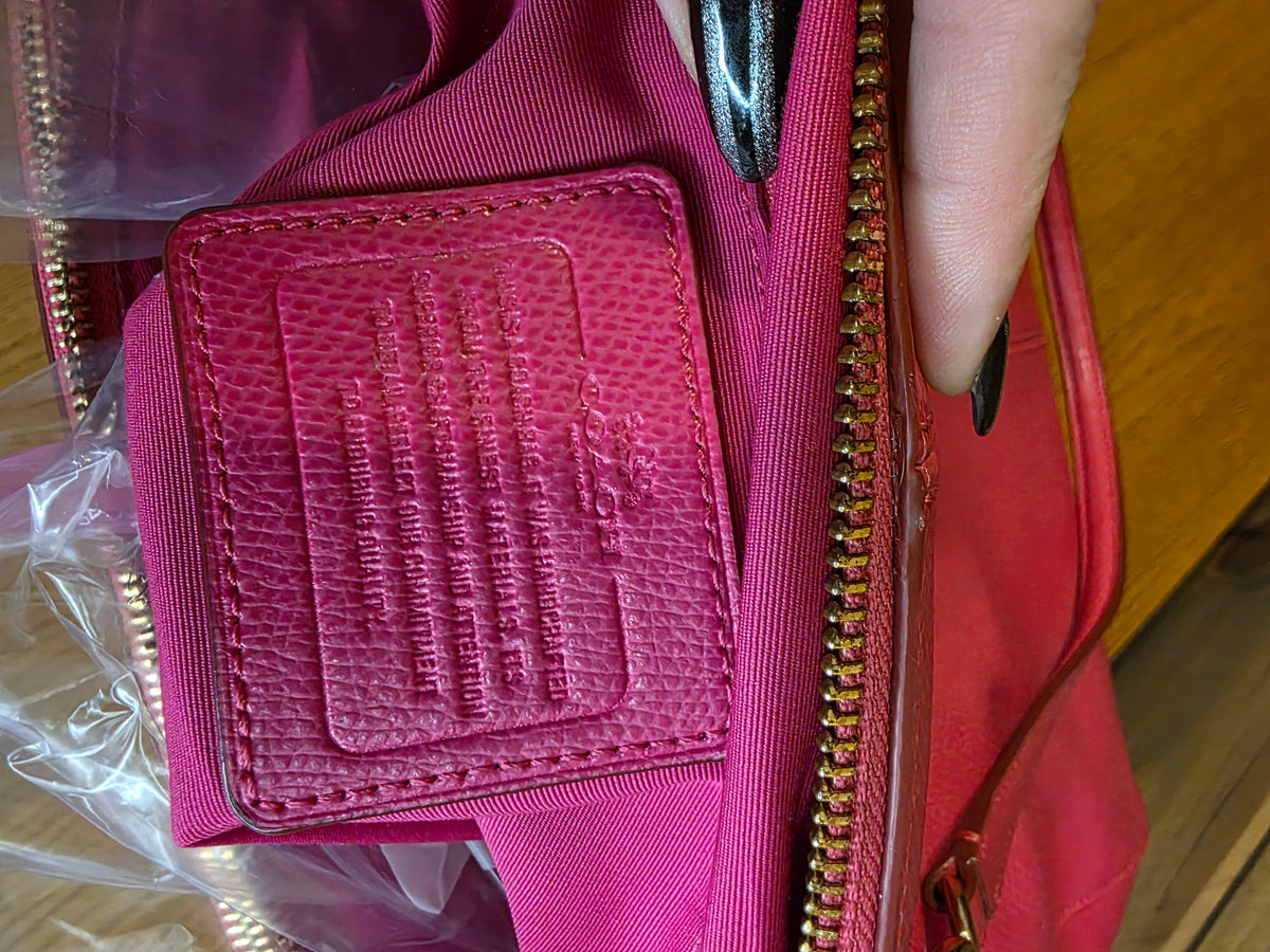 BNB-18 — Coach Hot Pink Leather Tote 🩷